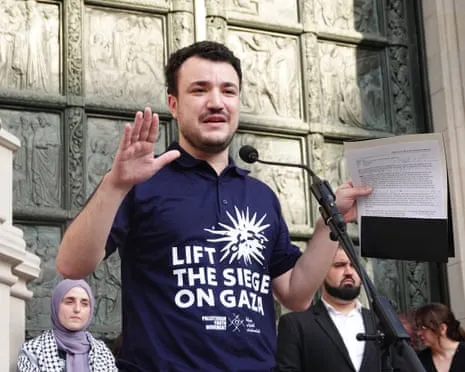 American Judge Orders Removal of Palestinian-Supporting Activist Citing Inaccurate Information on Green Card Form