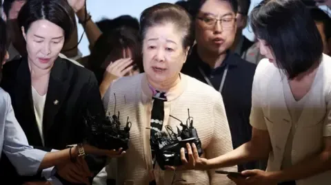 High-profile Religious Leader Rejects Gift-giving Claims Against Former South Korean First Lady