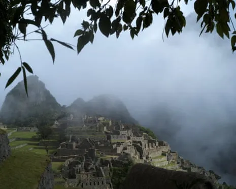 Rocks on Railway Lines Trap Hundreds of Tourists en route to the Inca Citadel